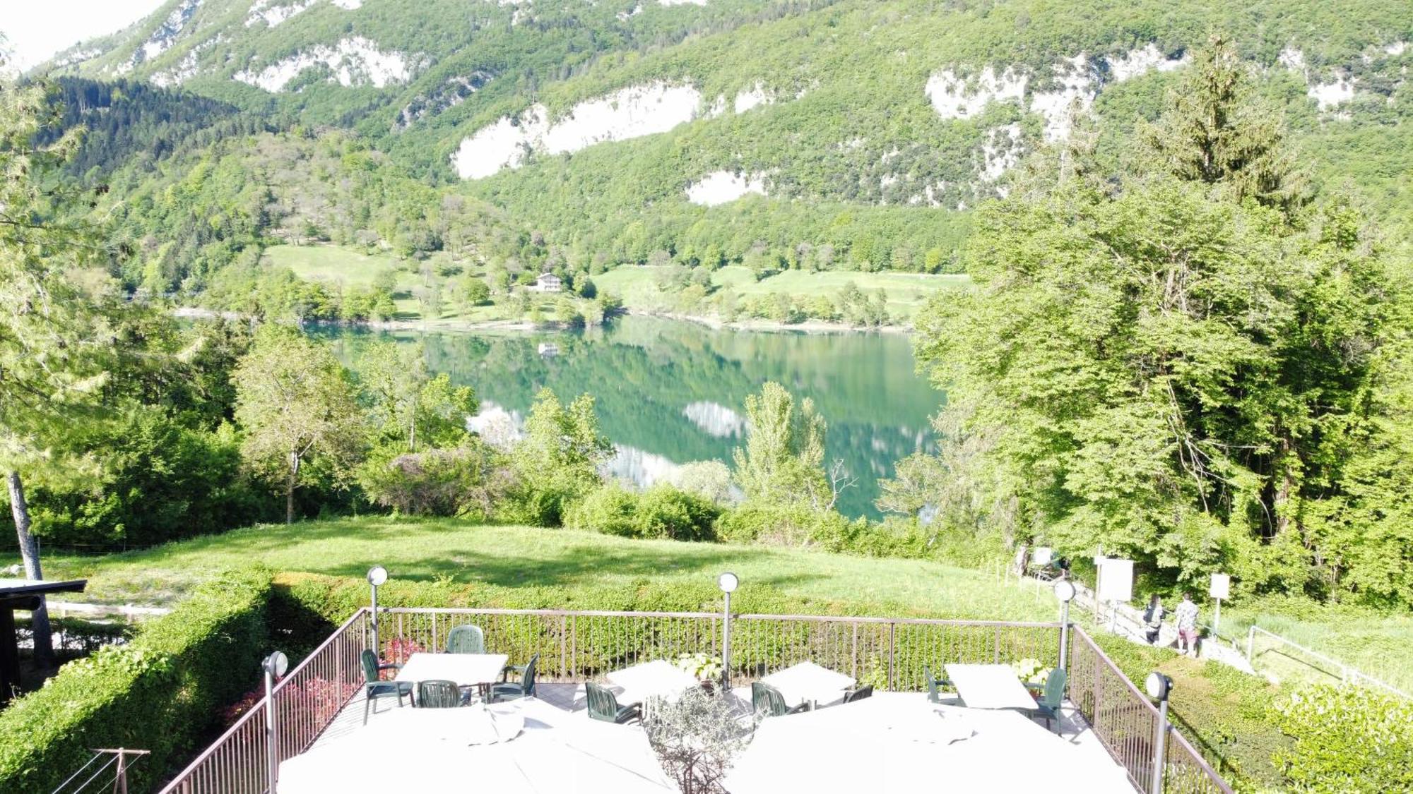 Albergo Stella Alpina Tenno Extérieur photo